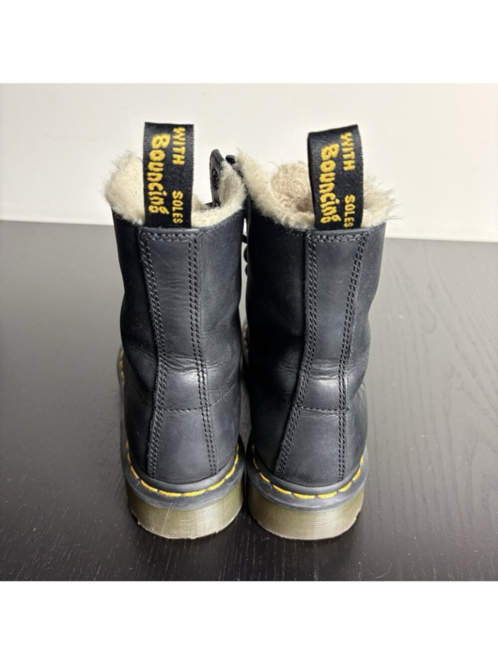 Dr. DOC MARTENS Womens Size 7 Serena Black Leather Combat Boots Faux Fur Lining - Picture 6 of 8